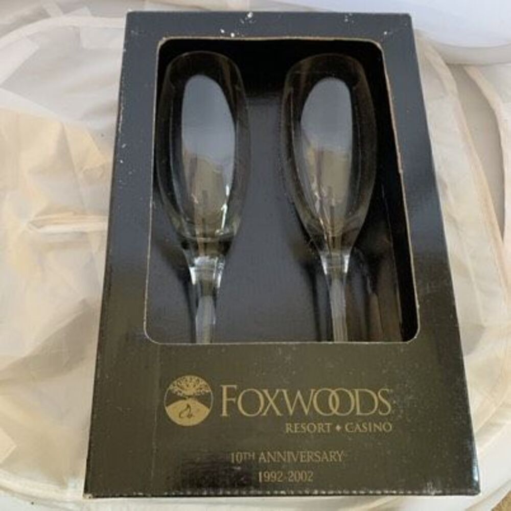 Foxwoods Resort Casino 10th Anniversary 1992-2002 2 Champagne Glasses *New*